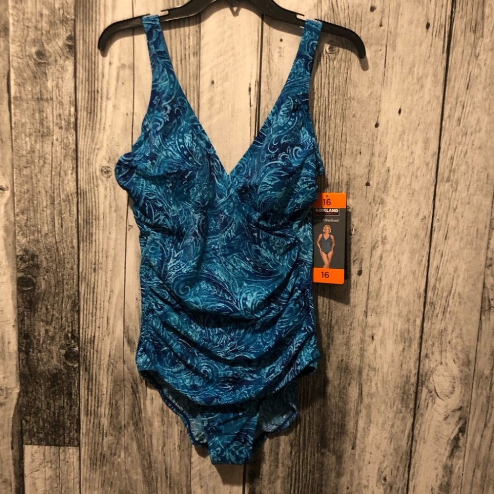 Kirkland Signature One Piece Bathing Suit by Miraclesuit, Swimwear - Picture 3 of 8